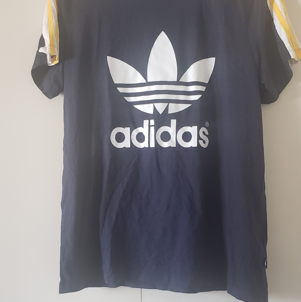 Adidas - Picture 2 of 4